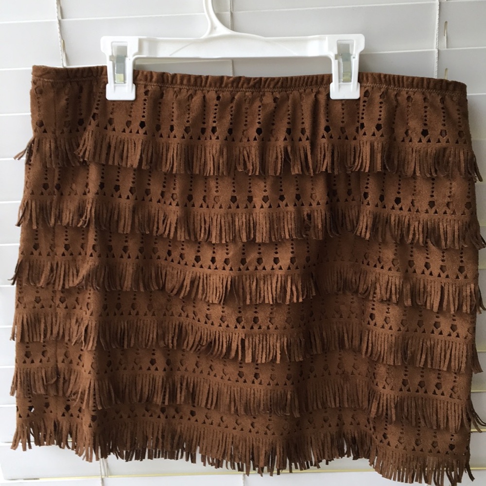 Chelsea & Violet “Mohave Dessert” size Large Skirt